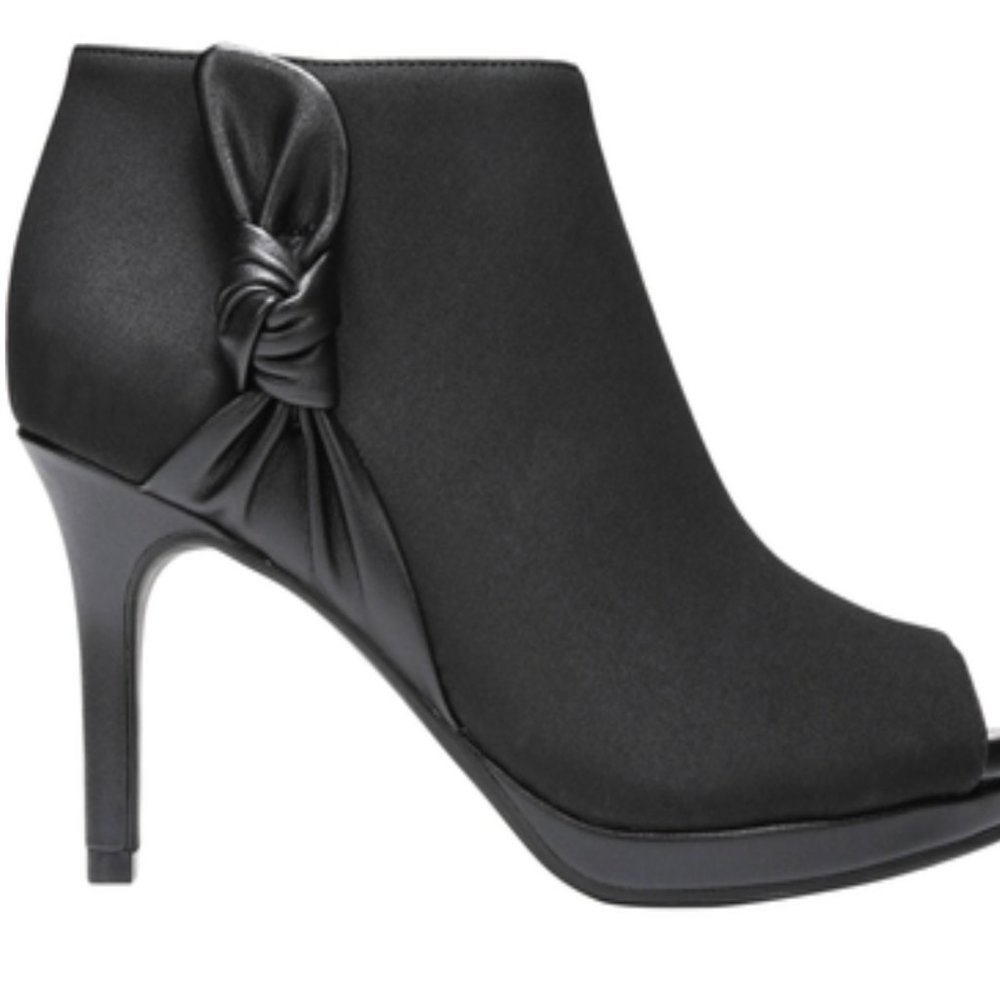 Lifestride Addison Heel Booties 10M